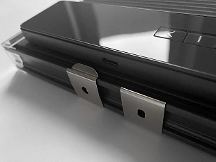 Безрамная автоматическая штора-гармошка