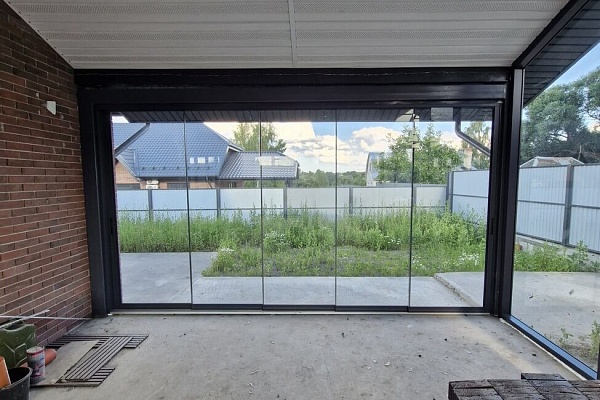 Что такое панорамное остекление, какие есть виды?