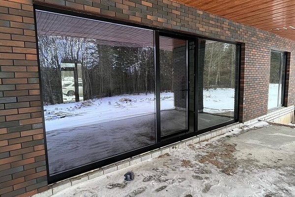 Что такое панорамное остекление, какие есть виды?